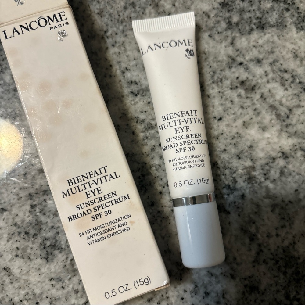 Lancome Bienfait Multi-Vital Eye Sunscreen SPF 30 -0.5oz NEW IN BOX - Picture 2 of 5